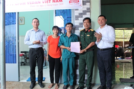 Bộ CHQS tỉnh Đồng Nai trao tặng nhà đồng đội tại xã Phước An, huyện Nhơn Trạch
