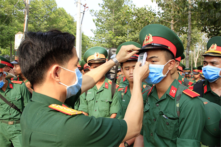Trường Đại học Nguyễn Huệ: Nhiều giải pháp phòng dịch nCoV