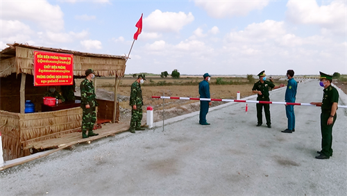 Bộ đội Biên phòng tỉnh Long An: Căng mình chống dịch nơi tuyến đầu