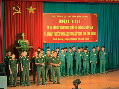 Bộ CHQS tỉnh Bình Dương thi 15 bài hát quy định trong Quân đội Nhân dân Việt Nam