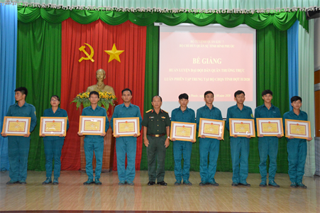 Tỉnh Bình Phước: Nâng cao chất lượng huấn luyện dân quân, tự vệ theo phân cấp