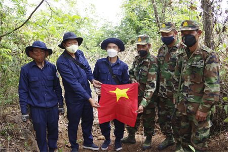 Đội K73, tỉnh Long An quy tập được 2 hài cốt liệt sĩ tại tỉnh Pailin, Vương quốc Campuchia