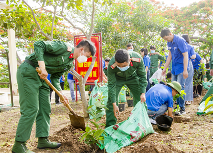 Đoàn viên thanh niên thành phố Vũng Tàu ra quân trồng 300 cây xanh