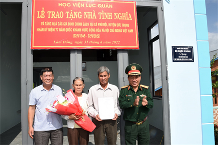 Học viện Lục quân tặng nhà tình nghĩa tại huyện Đức Trọng, tỉnh Lâm Đồng