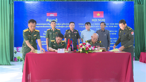 Ban CHQS huyện Bến Cầu, tỉnh Tây Ninh đẩy mạnh hợp tác với các đơn vị Quân đội Hoàng gia Campuchia