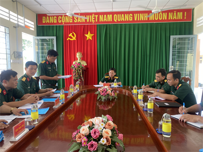 Bộ CHQS tỉnh Long An kiểm tra công tác chuẩn bị huấn luyện năm 2023 tại huyện Vĩnh Hưng