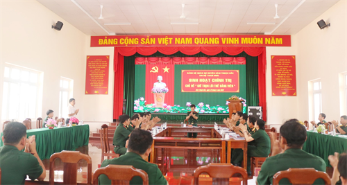 Đảng bộ Quân sự huyện Hàm Thuận Bắc sinh hoạt chuyên đề "Giữ trọn lời thề đảng viên"