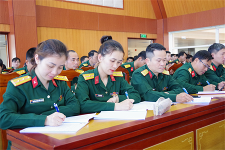 Bộ CHQS tỉnh Lâm Đồng nghiên cứu, học tập, quán triệt và triển khai thực hiện các nghị quyết của Quân ủy Trung ương