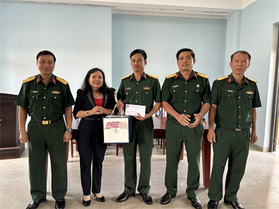 TP.Thuận An thăm cán bộ, chiến sĩ tham gia huấn luyện đợt 3 năm 2023