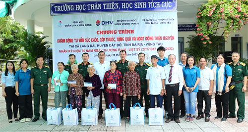 Bệnh viện Quân dân y miền Đông khám bệnh, tặng quà tại tỉnh Bà Rịa - Vũng Tàu