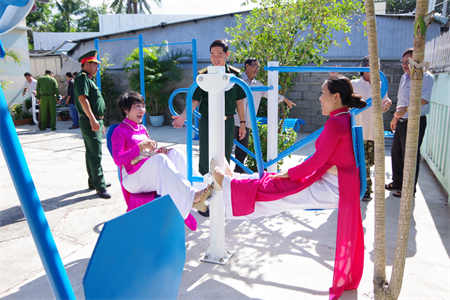Bộ CHQS tỉnh Bình Thuận khánh thành và bàn giao công trình văn hóa, thể dục thể thao ngoài trời