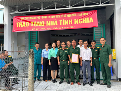 Thành phố Tây Ninh trao tặng nhà tình nghĩa quân – dân