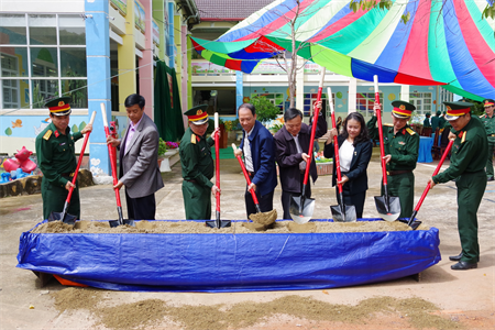 Khởi công xây dựng công trình nhà vui chơi cho thiếu nhi tại huyện Lạc Dương