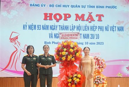 Bộ CHQS tỉnh Bình Phước họp mặt kỷ niệm Ngày Phụ nữ Việt Nam