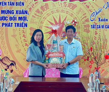 Quận Bình Thạnh thăm, chúc tết huyện Tân Biên - tỉnh Tây Ninh