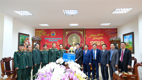Lãnh đạo tỉnh ủy Lâm Đồng chúc tết LLVT tỉnh