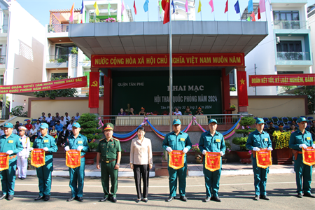 Quận Tân Phú khai mạc Hội thao Quốc phòng năm 2024