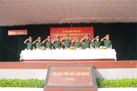 Trung đoàn 5, Sư đoàn 5 phát động trồng cây kỷ niệm 134 năm ngày sinh Chủ tịch Hồ Chí Minh