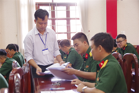 Sư đoàn 9 thi cấp chứng chỉ quốc gia tiếng dân tộc Khmer cho sĩ quan, QNCN