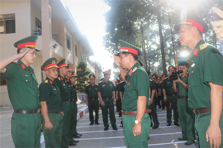 Bộ Tư lệnh Thành phố Hồ Chí Minh tổng kết xây dựng đơn vị điểm về huấn luyện điều lệnh, xây dựng chính quy, quản lý kỷ luật