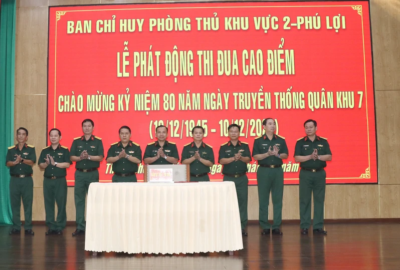 Ban Chỉ huy Phòng thủ Khu vực 2 – Phú Lợi phát động thi đua chào mừng 80 năm Ngày Truyền thống Quân khu 7