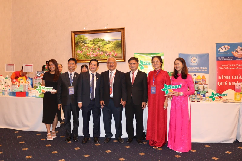 Diễn đàn doanh nghiệp Việt Nam - Campuchia tại Thành phố Hồ Chí Minh
