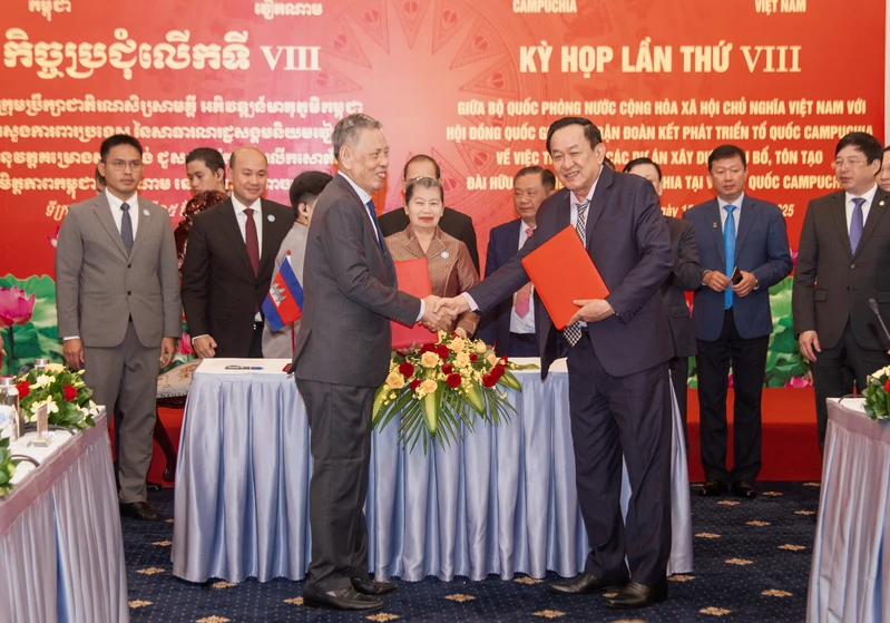 Bộ Quốc phòng nước Cộng hòa XHCN Việt Nam và Hội đồng Quốc gia Mặt trận Đoàn kết Phát triển Tổ quốc Campuchia tiến hành kỳ họp thứ VIII