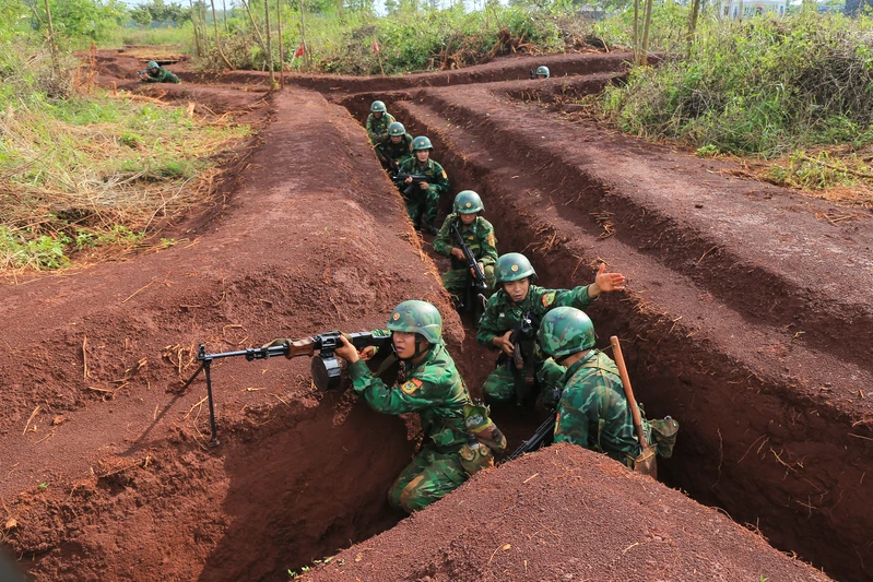 Bộ Tham mưu Quân khu 7 kiểm tra, theo dõi tổng hợp luyện diễn tập phòng thủ khu vực 4 - Bình Long