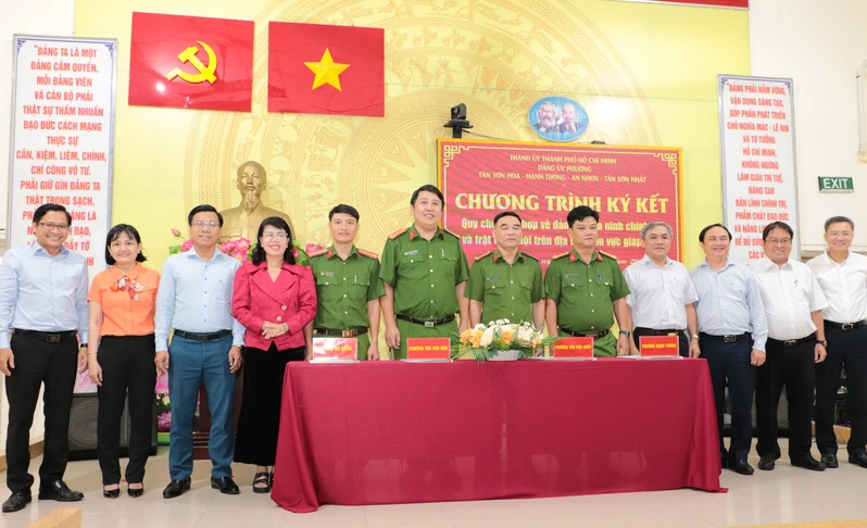 Phường Tân Sơn Hòa ký kết quy chế phối hợp về đảm bảo an ninh chính trị, trật tự xã hội trên địa bàn khu vực giáp ranh