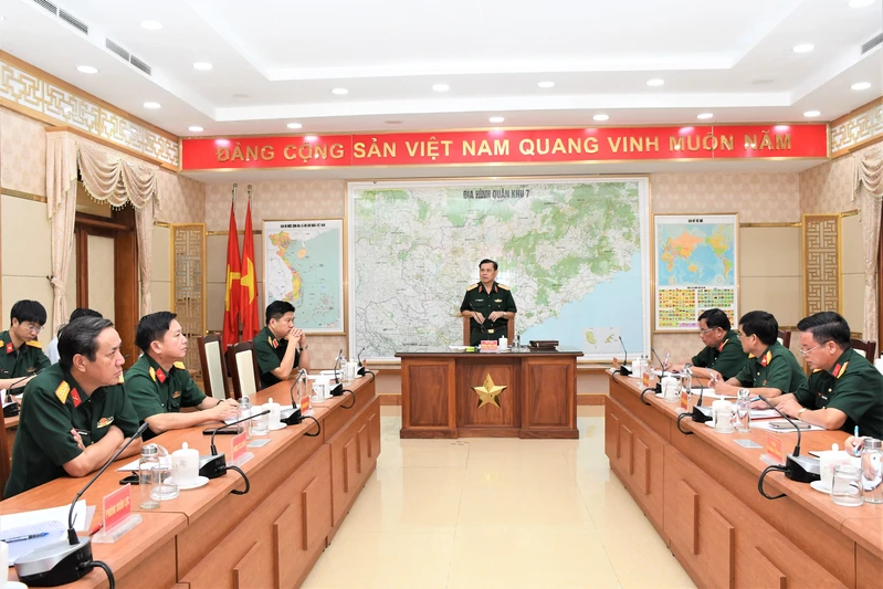 Giao ban Ban quản lý Dự án xây dựng Sở chỉ huy Quân khu