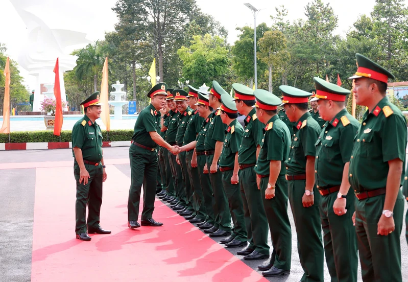 Thượng tướng Nguyễn Trường Thắng kiểm tra công tác chuẩn bị Giao lưu hữu nghị Quốc phòng biên giới Việt Nam – Campuchia