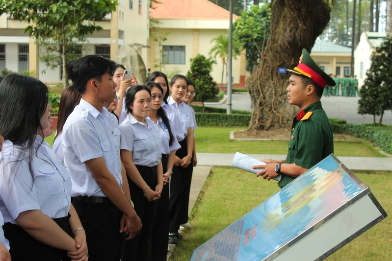 Chương trình “Sinh viên Thành phố – Nam Kỳ khởi nghĩa: Thiên hùng ca vang mãi”