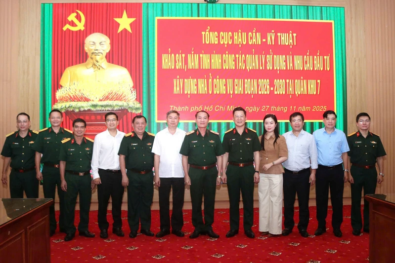 Tổng cục Hậu cần-Kỹ thuật nắm tình hình quản lý sử dụng, nhu cầu đầu tư xây dựng nhà ở công vụ tại Quân khu 7