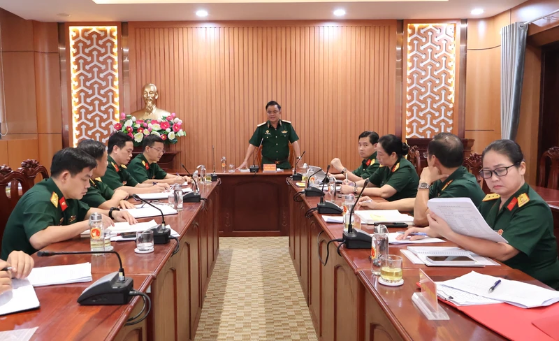 Cục Chính trị Quân khu 7 kiểm tra tiến độ triển khai các hoạt động kỷ niệm 80 năm Ngày truyền thống