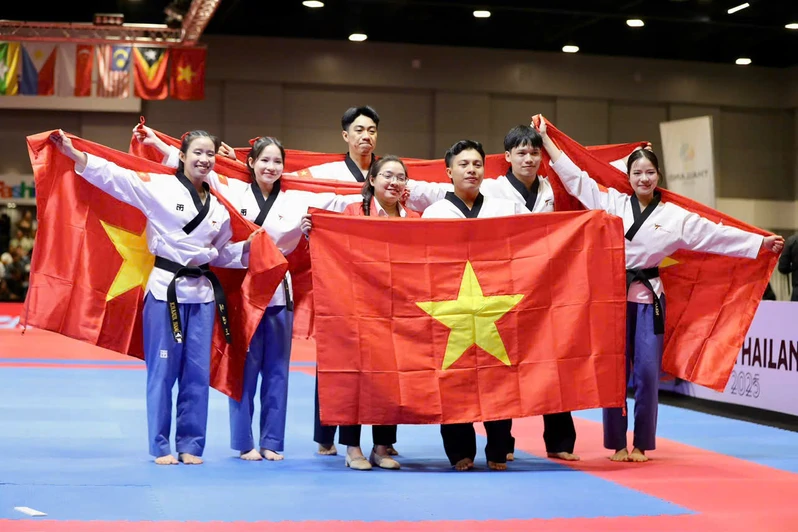 Vận động viên Trung tâm TDTT Quốc phòng II đạt Huy chương Vàng đầu tiên cho Đội tuyển Taekwondo Việt Nam tại Seagames 33
