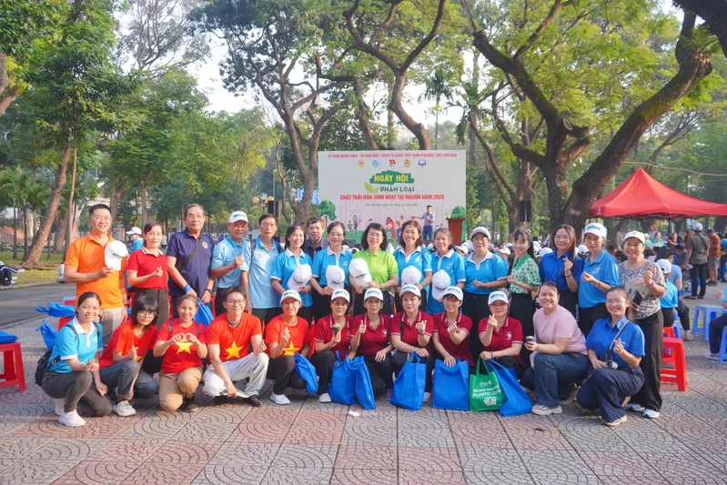 Bảo vệ môi trường từ phân loại rác thải
