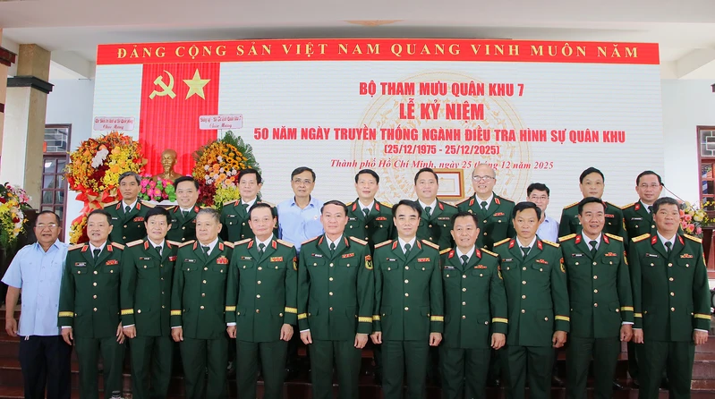 Kỷ niệm 50 năm Ngày truyền thống ngành Điều tra Hình sự Quân khu 7
