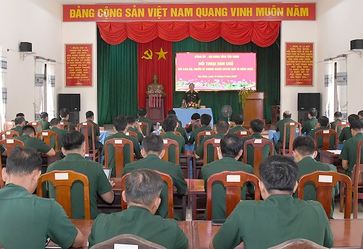 Bộ CHQS tỉnh Tây Ninh đối thoại dân chủ tại Trung đoàn 738
