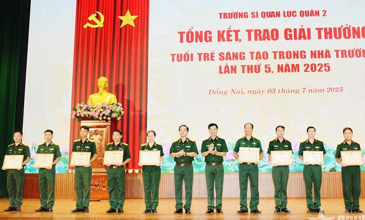 Vai trò nghiên cứu khoa học trong nâng cao chất lượng giảng dạy ở bậc học cao đẳng, đại học
