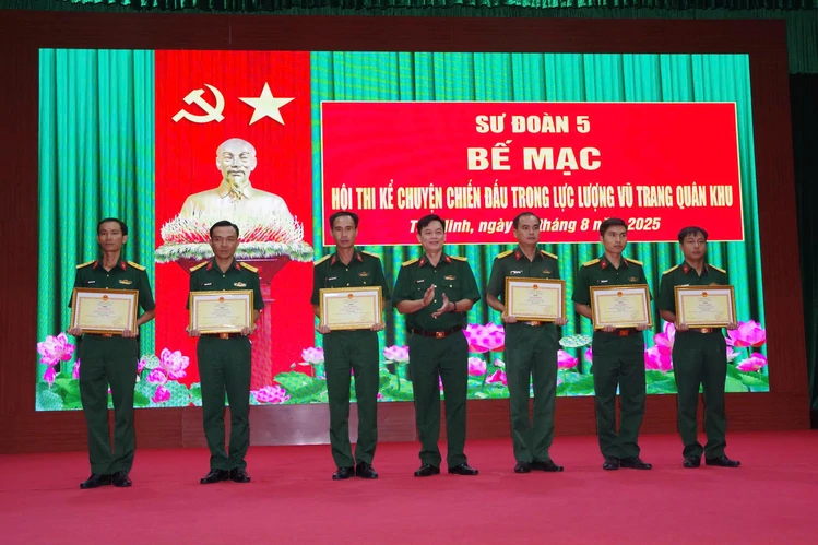 Sư đoàn 5 bế mạc Hội thi kể chuyện chiến đấu