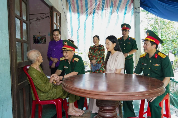 Phòng Tham mưu, Bộ Tư lệnh Thành phố Hồ Chí Minh tổ chức hoạt động về nguồn nhân kỷ niệm 80 năm ngày truyền thống LLVT Thành phố