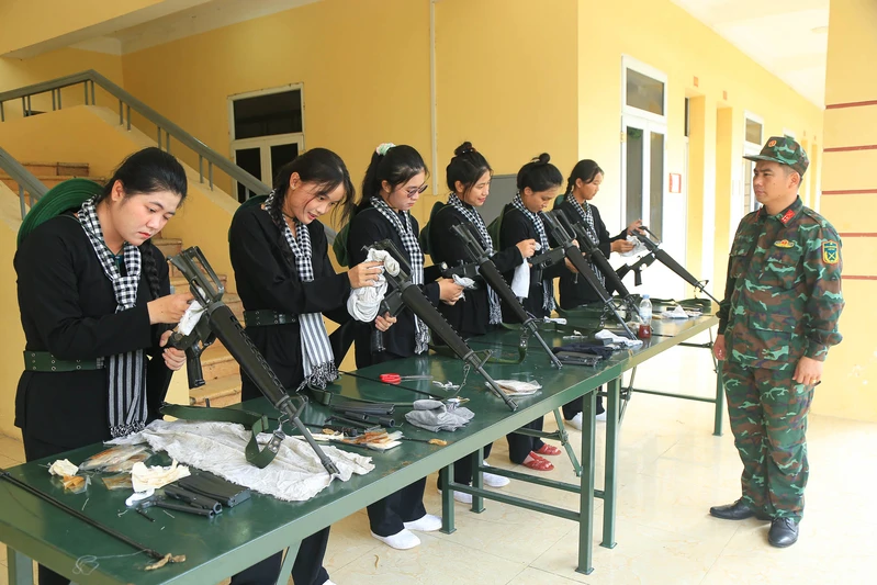 Khối nữ Du kích miền Nam đảm bảo tốt vũ khí cho nhiệm vụ A80