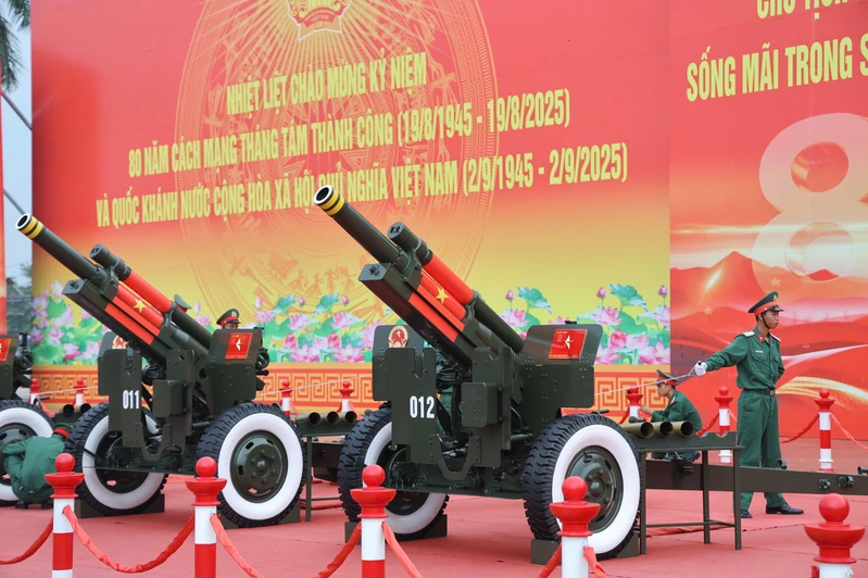 Cận cảnh trận địa pháo đại bác trước thềm Quốc khánh 2/9