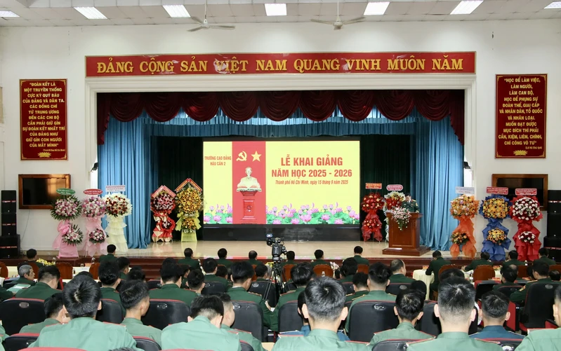 Trường Cao đẳng Hậu cần 2 tổ chức Lễ khai giảng năm học mới 2025 – 2026