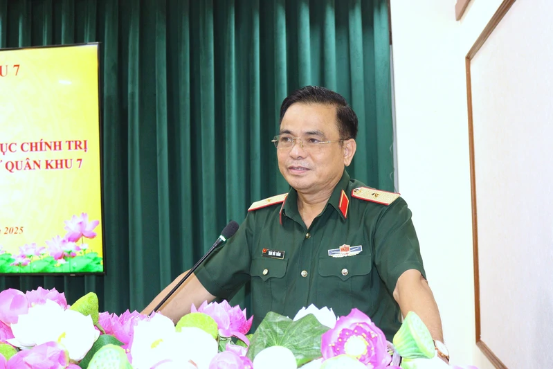 Cục Chính trị Quân khu đối thoại dân chủ với cán bộ, chiến sĩ Tòa án quân sự Quân khu
