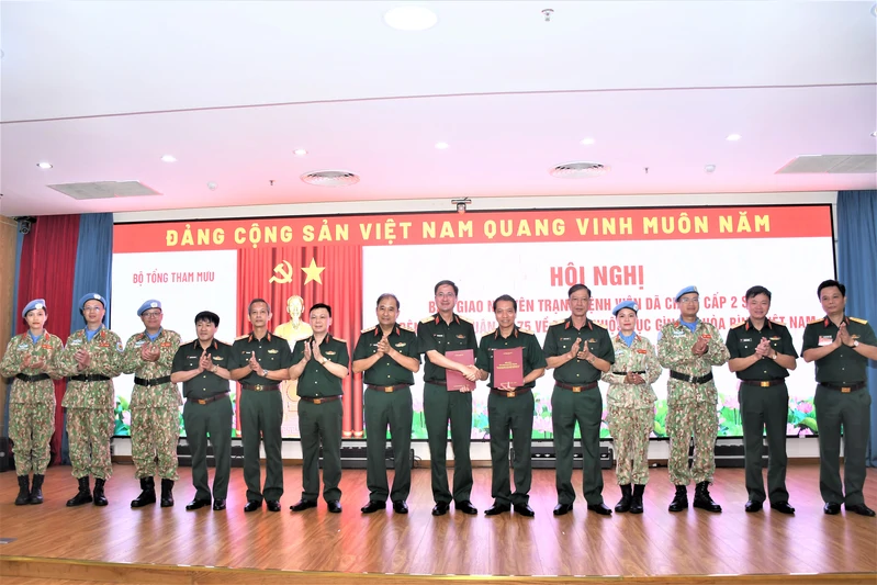 Hội nghị bàn giao Bệnh viện dã chiến cấp 2 số 7 về Cục Gìn giữ hòa bình Việt Nam