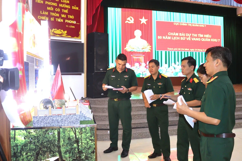 Cục Chính trị Quân khu 7 chấm điểm Cuộc thi tìm hiểu “80 năm lịch sử vẻ vang Quân khu 7” 