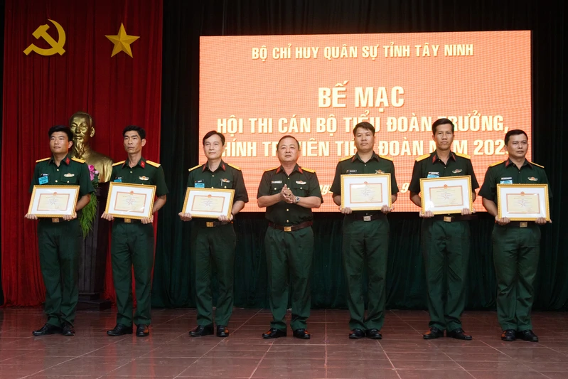 Bộ CHQS tỉnh Tây Ninh bế mạc Hội thi Tiểu đoàn trưởng, Chính trị viên tiểu đoàn năm 2025