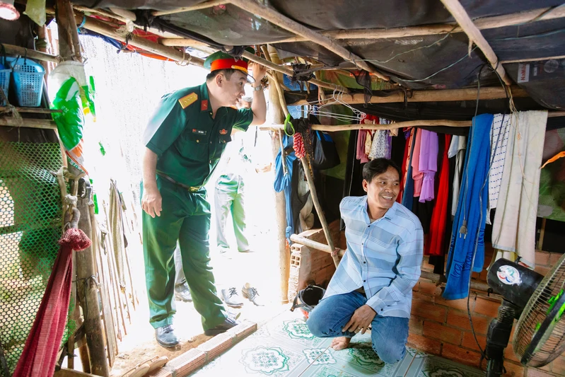 Bộ CHQS tỉnh Tây Ninh khảo sát xây dựng “Nhà tình nghĩa quân - dân”