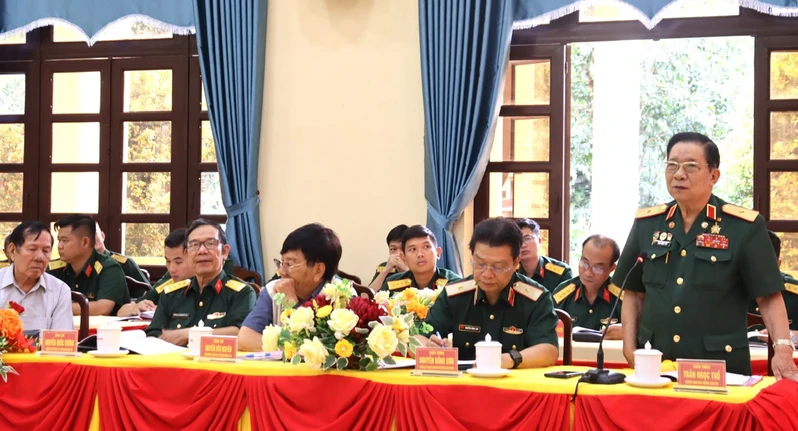 Đề nghị phong tặng Danh hiệu Anh hùng LLVT nhân dân đối với Thiếu tướng Trần Ngọc Thổ